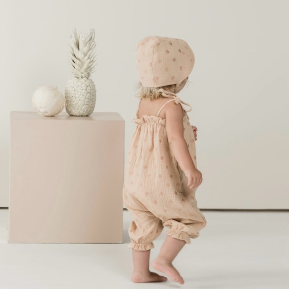 RYLEE + CRU CROSS EMBROIDERED BUBBLE JUMPSUIT - Picture 2 of 7